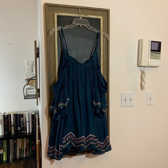 Red Carter Blue Embroidered Cold-Shoulder Swim Cover-Up Dress Size Medium NWT - Picture 6 of 7